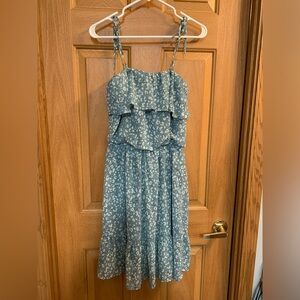 *NWT* Gilli Sage Green Dress M